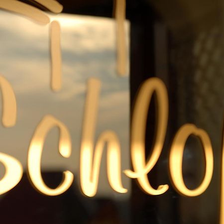Landhotel Schloss Soergenloch Bagian luar foto